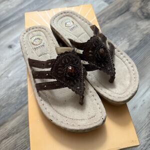 Earth Spirit Wes Cheyenne Leather Sandals Women’s 7 Bark Brown Beaded NIB